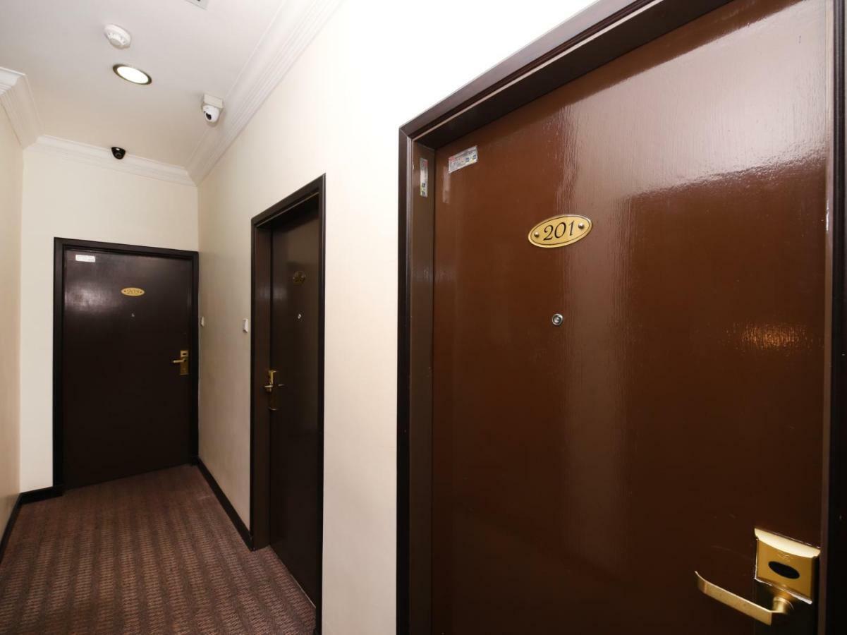 Oyo 750 Comfort Hotel Kota Kinabalu Exterior photo