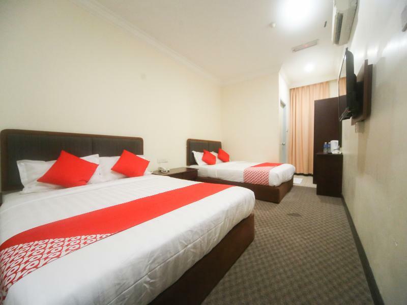 Oyo 750 Comfort Hotel Kota Kinabalu Exterior photo